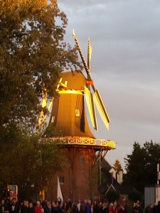 Die Meyer-Mühle in Papenburg (Ems) am Hauptkanal - Gedanken zu der Idylle